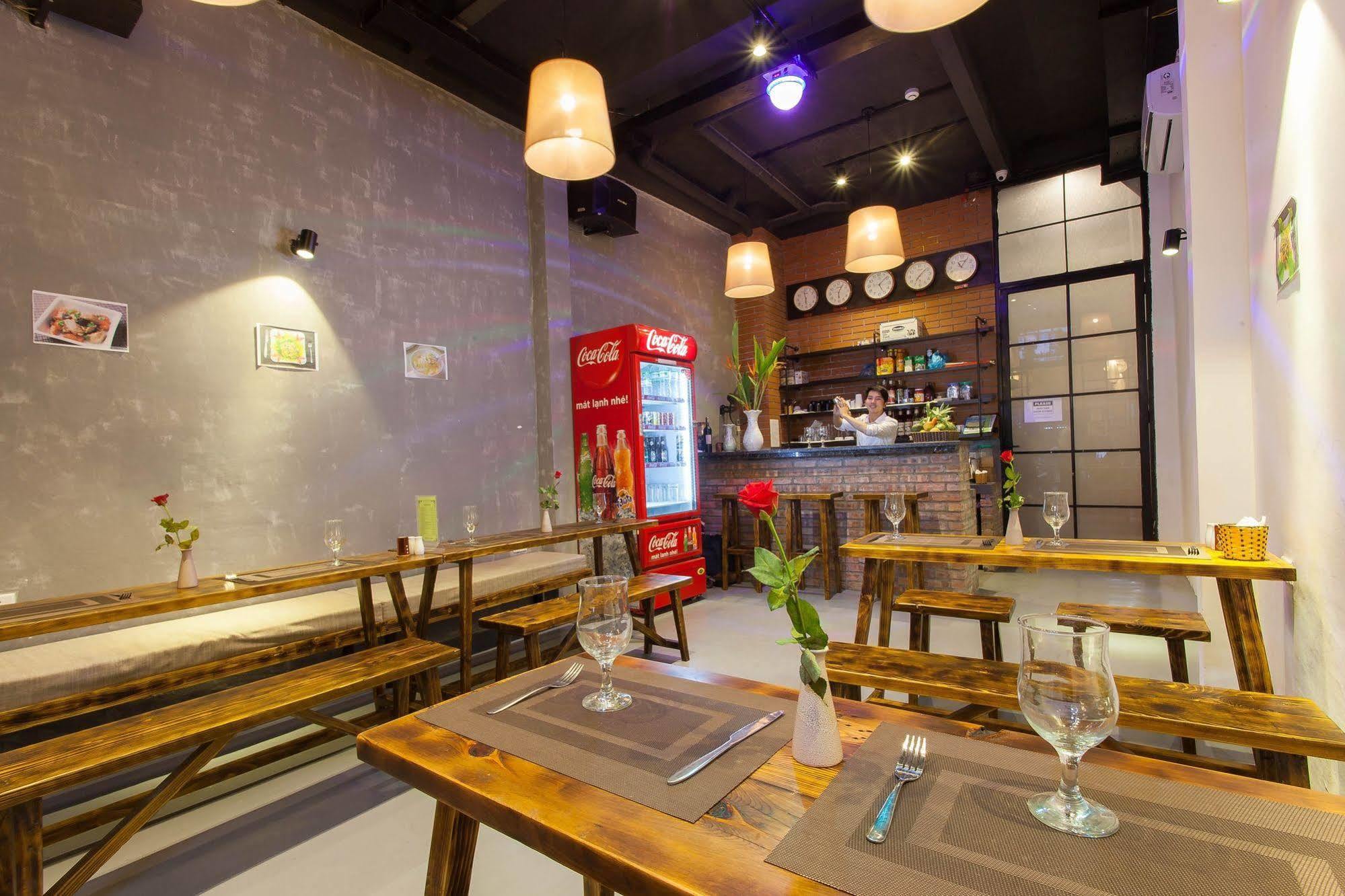 奢华背包客酒店 河内 外观 照片